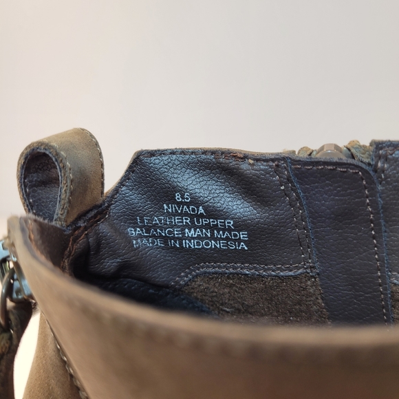 Blondo Nivada Waterproof Boots - Picture 12 of 13